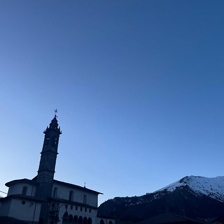 Suite Panoramica Casa Vacanza Di Alex G Oltre il Colle Exteriör bild