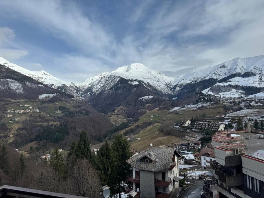 Suite Panoramica Casa Vacanza Di Alex G Oltre il Colle Exteriör bild