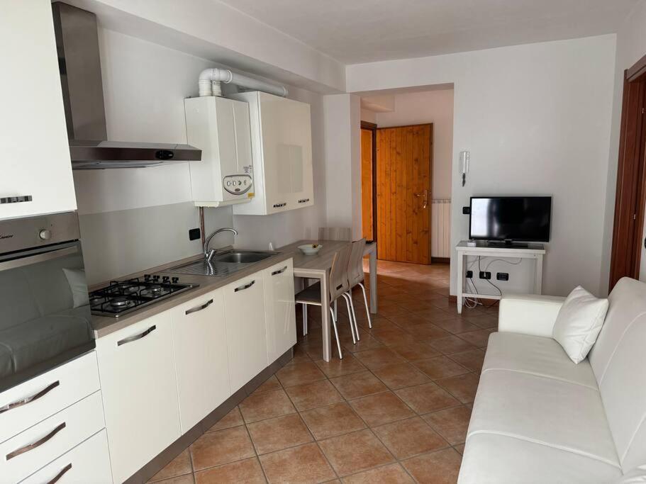 Suite Panoramica Casa Vacanza Di Alex G Oltre il Colle Exteriör bild